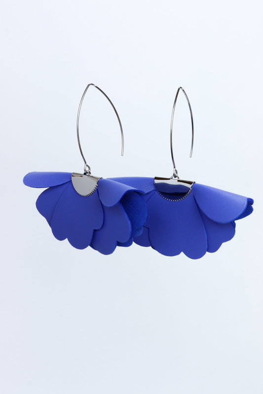Small flower earrings - Blue iris