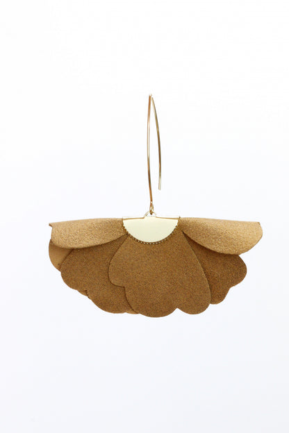 Cercei floare mica - Maro-auriu cu sclipici