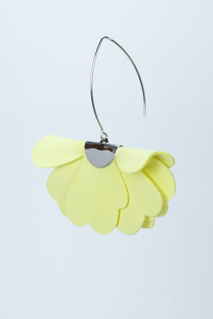 Cercei floare mica - galben Pastel