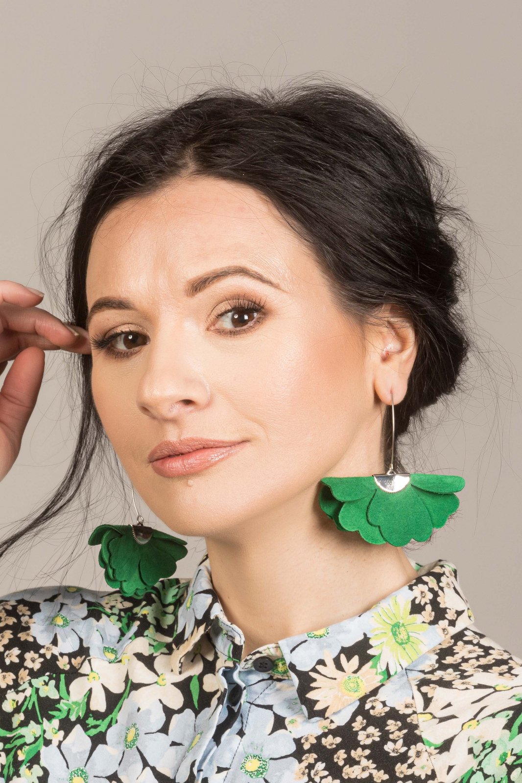 Cercei floare mica - Verde iarba