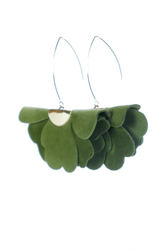 Small flower earrings - Olive green