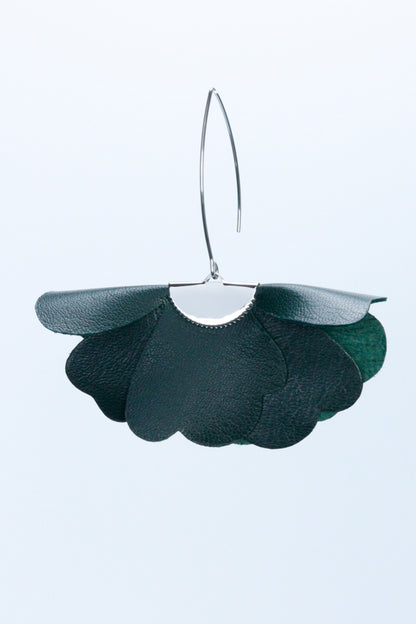 Cercei floare mica - Verde inchis, piele lucioasa