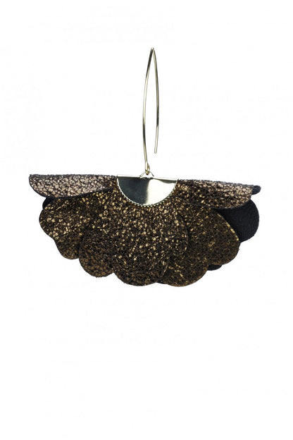 Cercei floare mica - Maro cu sclipici auriu