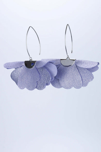 Cercei floare mica - Lila cu sclipici