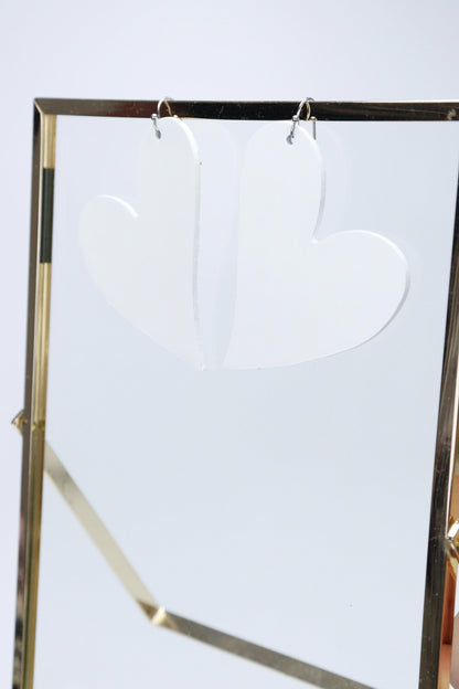 Cercei inima - Alb piele lacuita