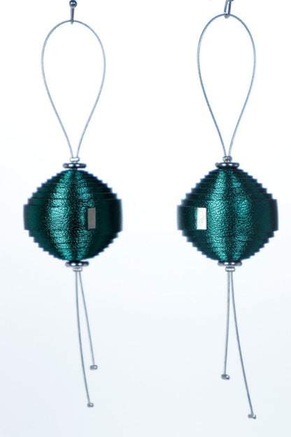 Cercei Leatherbonbon Plutitor - Verde smarald sidefat