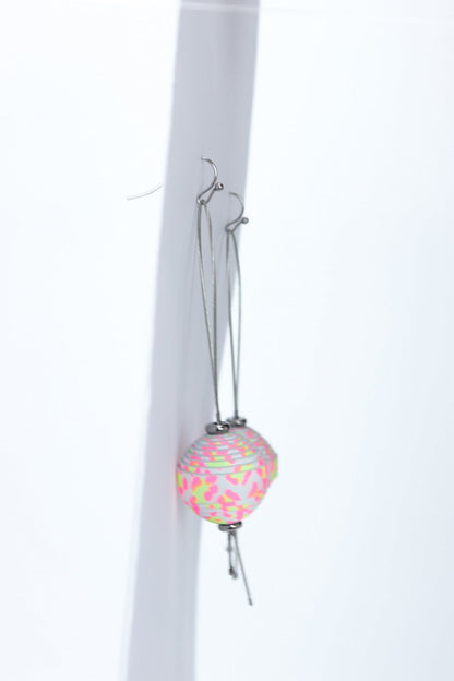 Cercei Leatherbonbon Plutitor - Animal print roz/galben neon