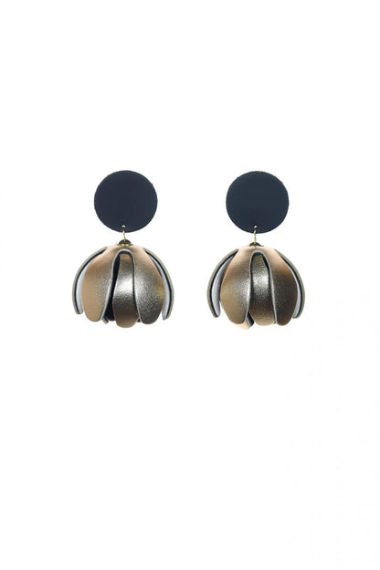 Cercei model floral din piele - Auriu + Negru