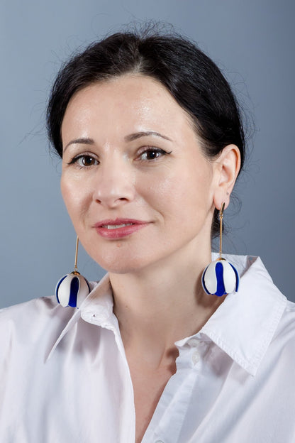 Cercei model floral din piele - Auriu + Albastru electric