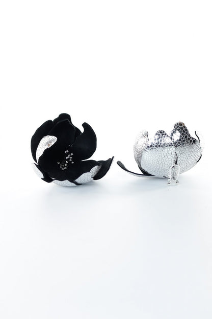 Cercei Soapte la urechi - Negru + Argintiu