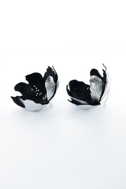 Cercei Soapte la urechi - Negru + Argintiu