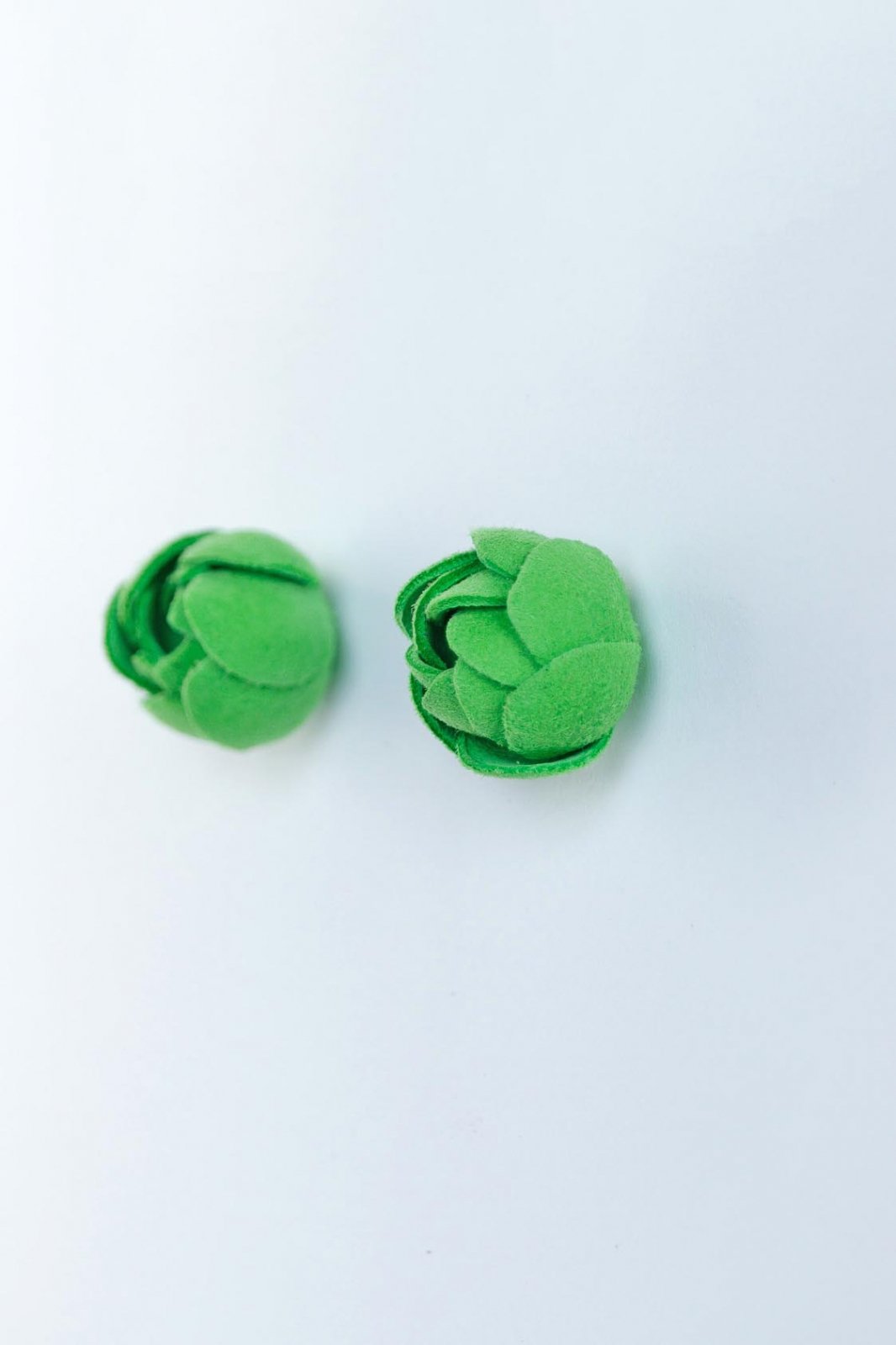Cercei Trandafir - Verde deschis