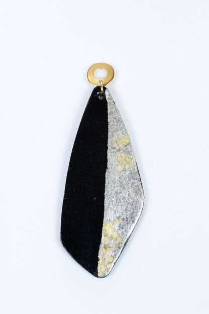 Cercei unicat cu foite de aur aplicate