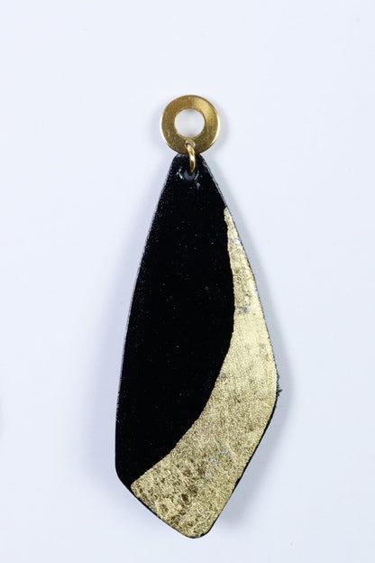 Cercei unicat cu foite de aur aplicate