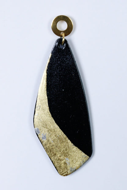 Cercei unicat cu foite de aur aplicate