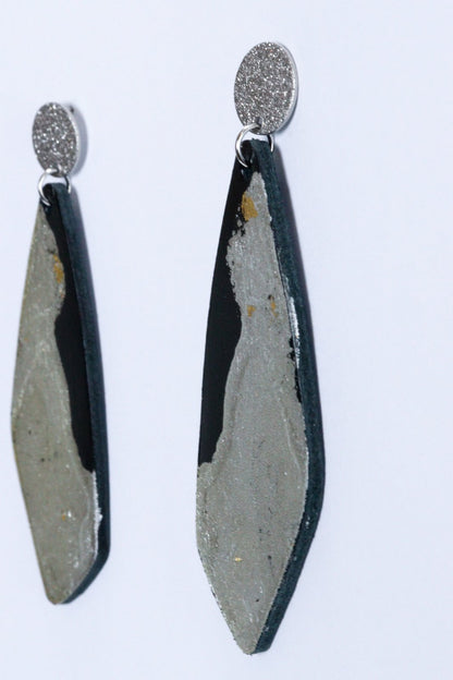 Cercei unicat cu foite de aur aplicate