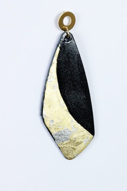 Cercei unicat cu foite de aur aplicate