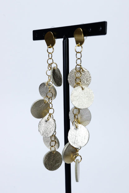 Cercei unicat din piele