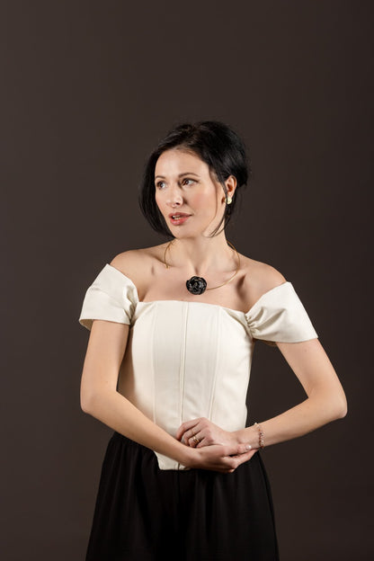 Colier deschis, piele naturala si otel inoxidabil