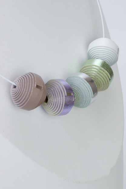 Colier + cercei (554) din piele