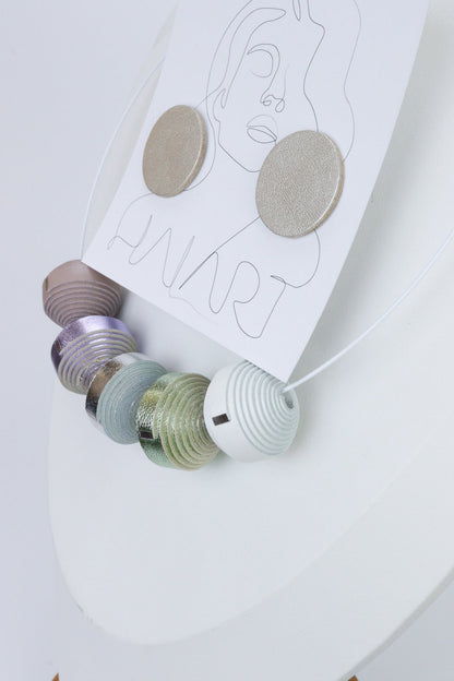 Colier + cercei (554) din piele