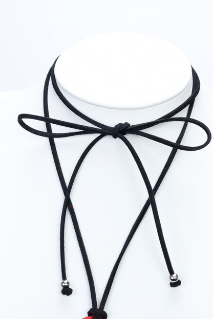 Colier choker cu inima din piele