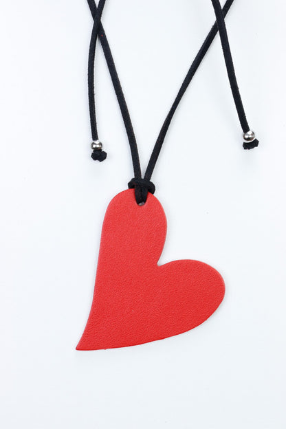 Colier choker cu inima din piele