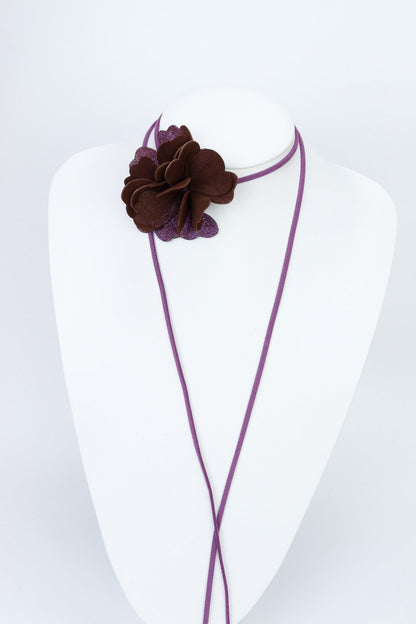 Colier choker floare - Maro cu sclipici mov