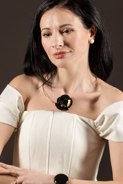 Colier deschis din piele naturala si otel inoxidabil