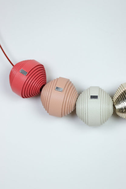 Colier Leatherbonbon (229) din piele