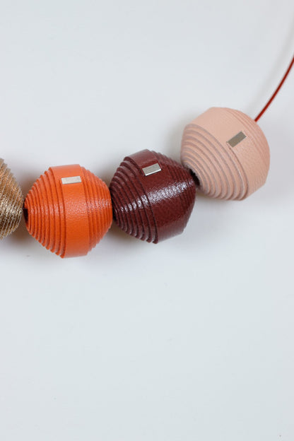 Colier Leatherbonbon (239) din piele