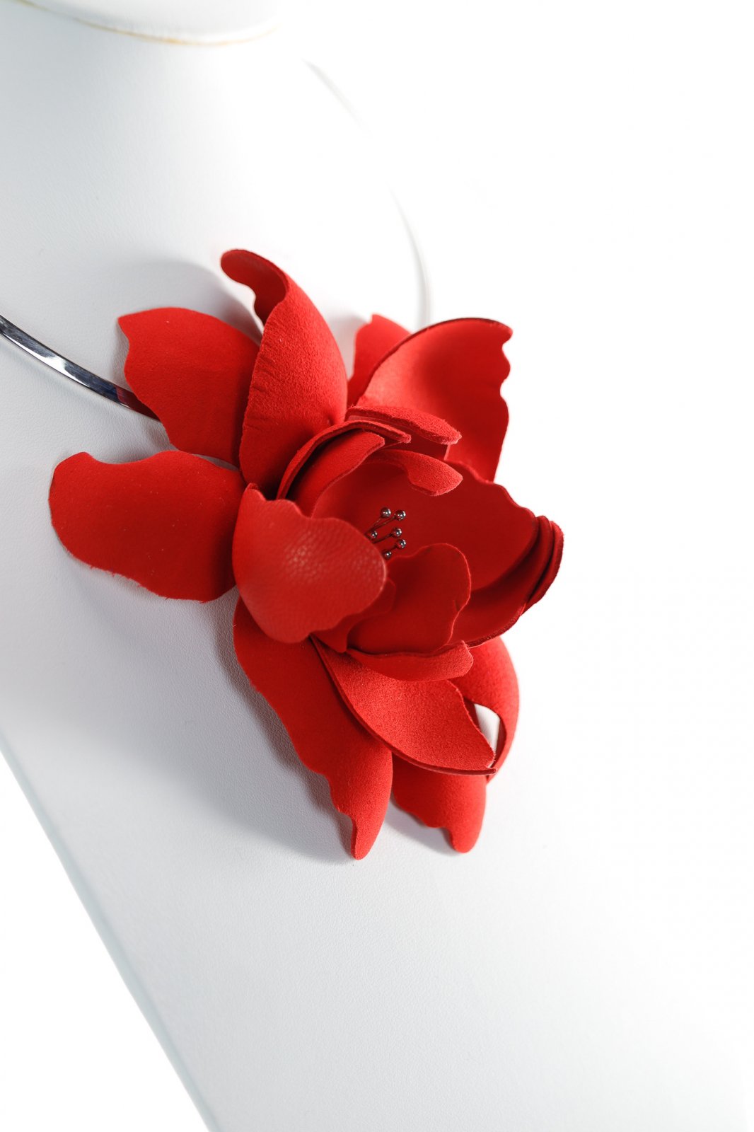 Colier model floral