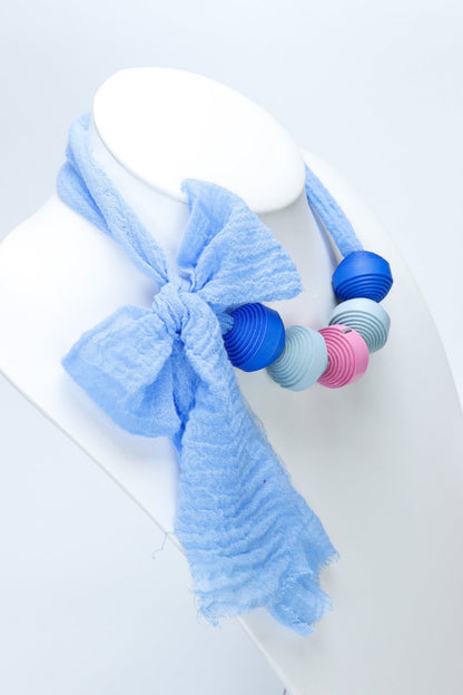 Santorini - Colier Leatherbonbon pe baza din panza