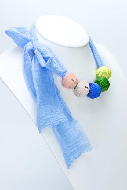 Colier Leatherbonbon pe baza din panza