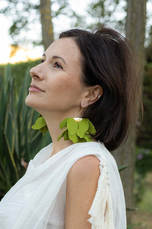 Large flower earrings - Lime green