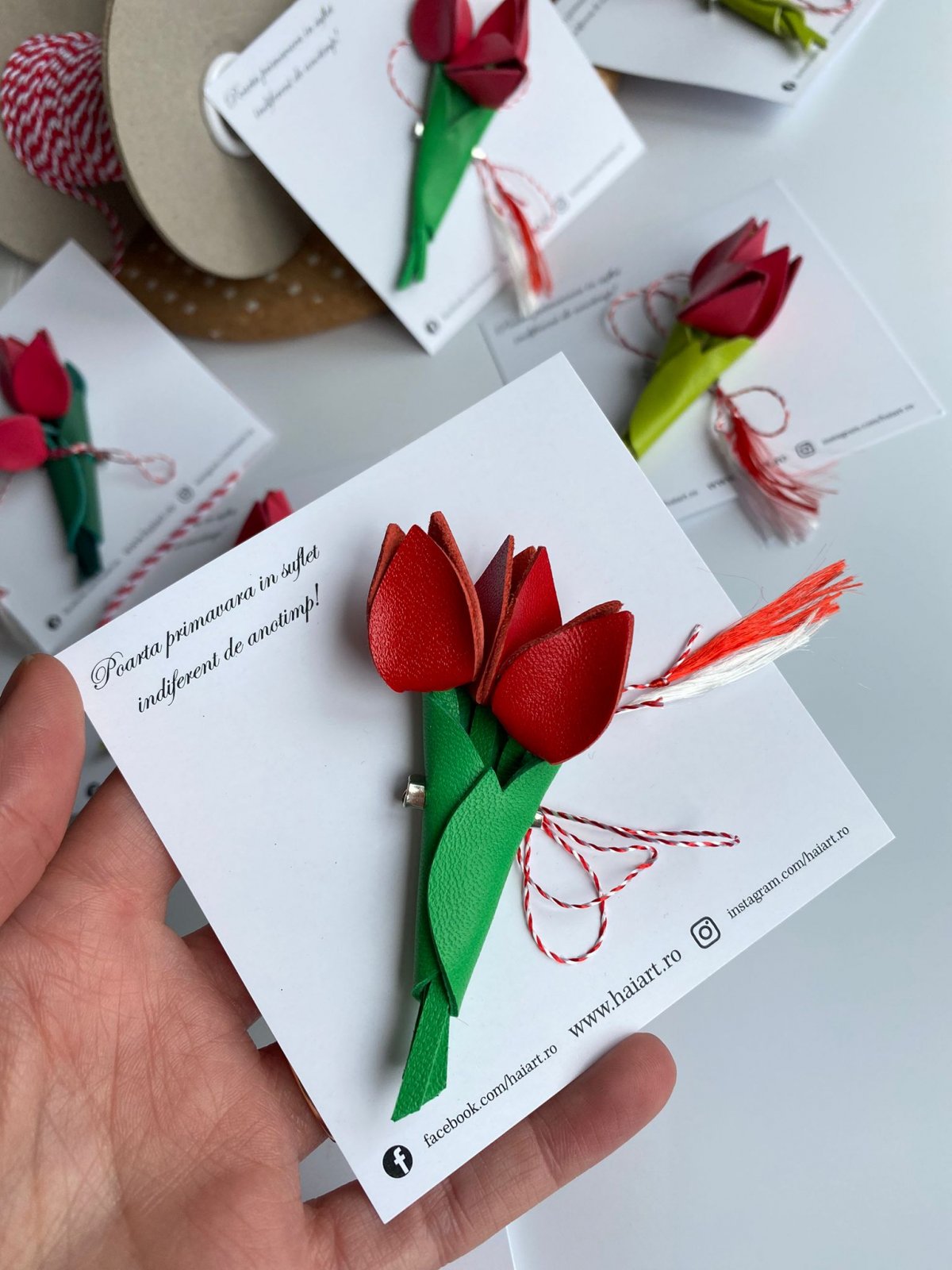 Martisor Lalea - nuante de rosu