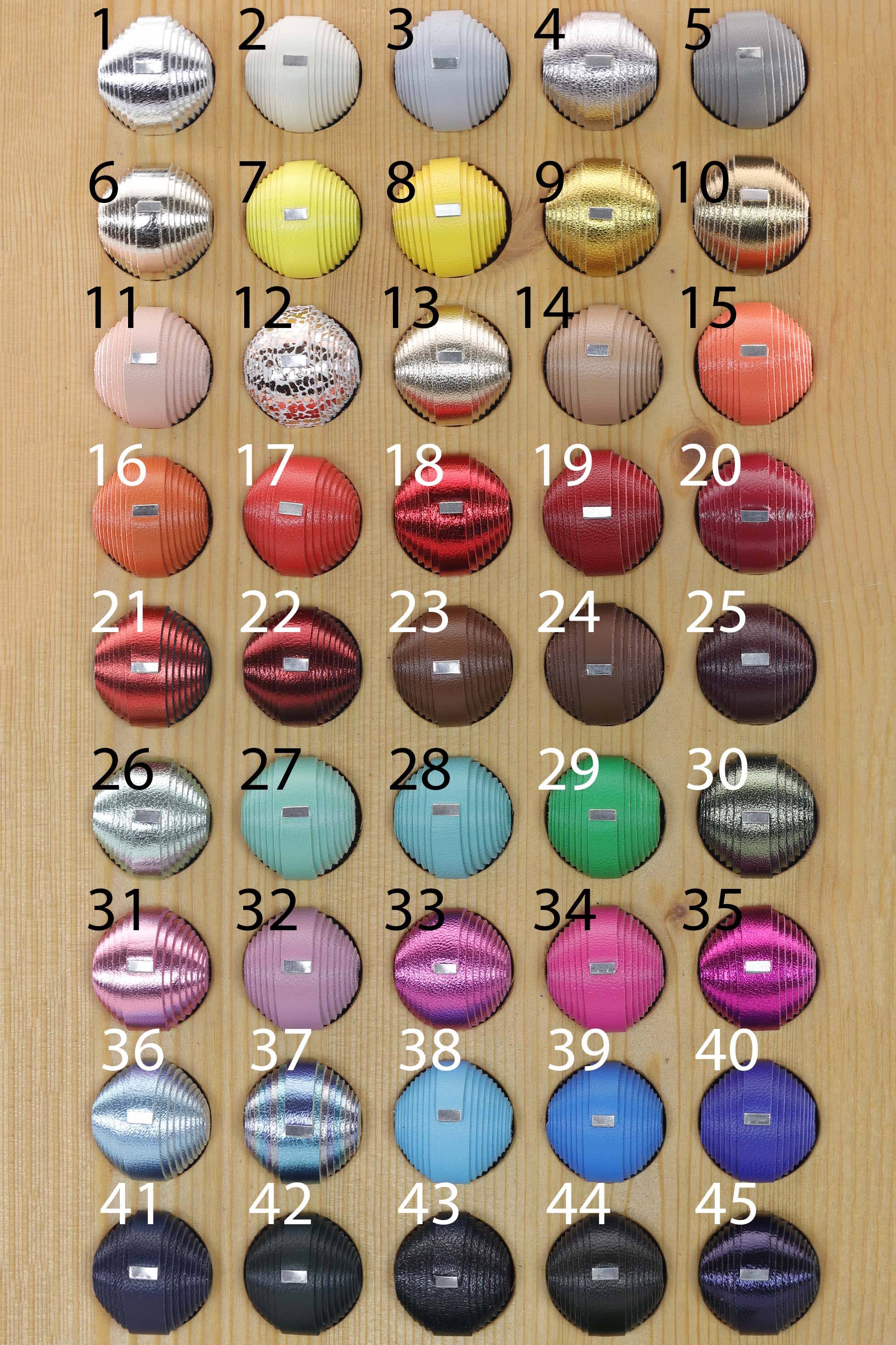 Personalized Leatherbonbon Necklace Palette