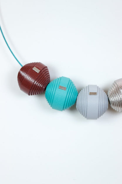 Colier Leatherbonbon (233) din piele