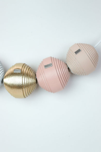 Colier Leatherbonbon (226) din piele