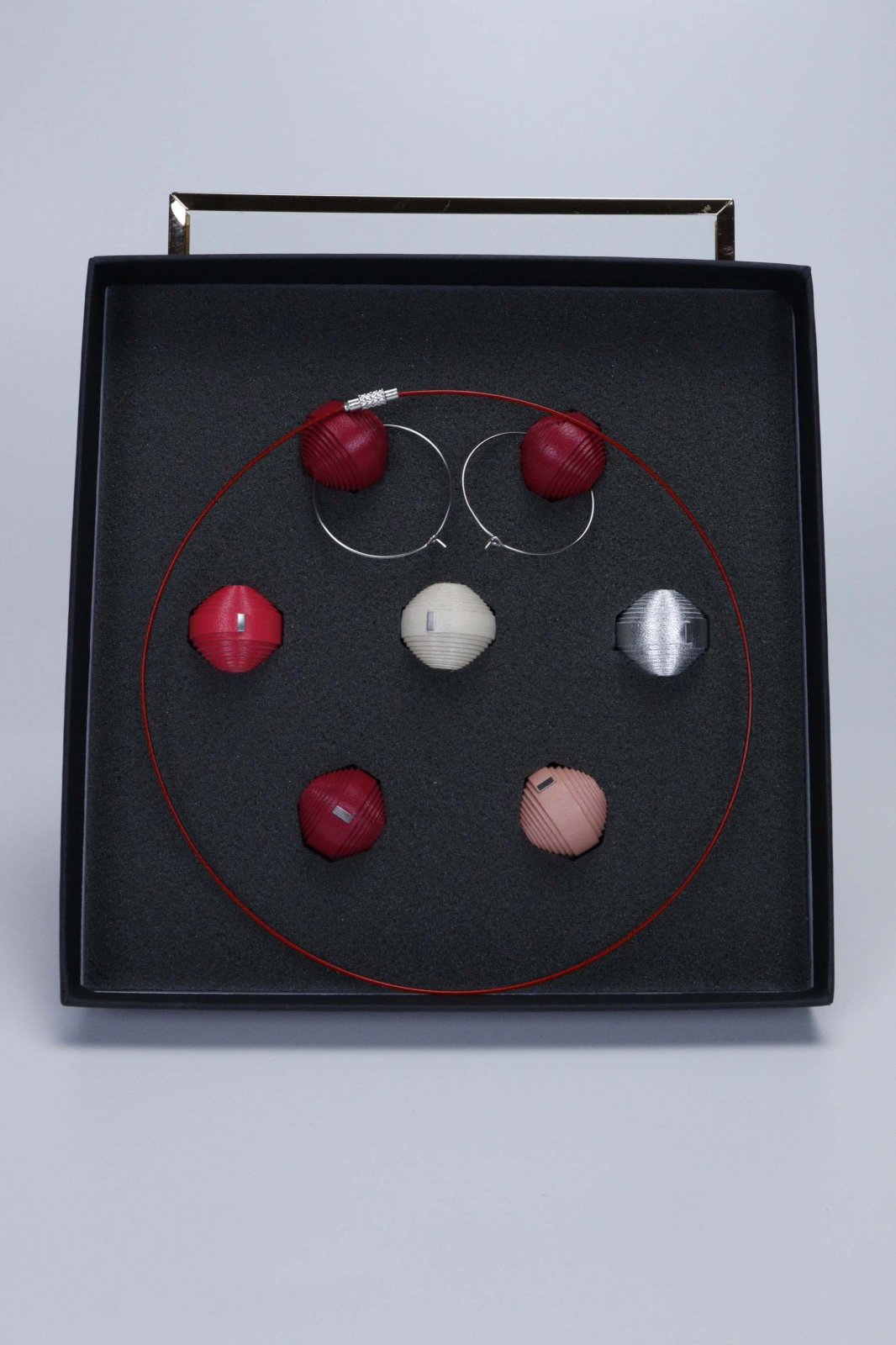 Leatherbonbon Necklace and Earrings Set