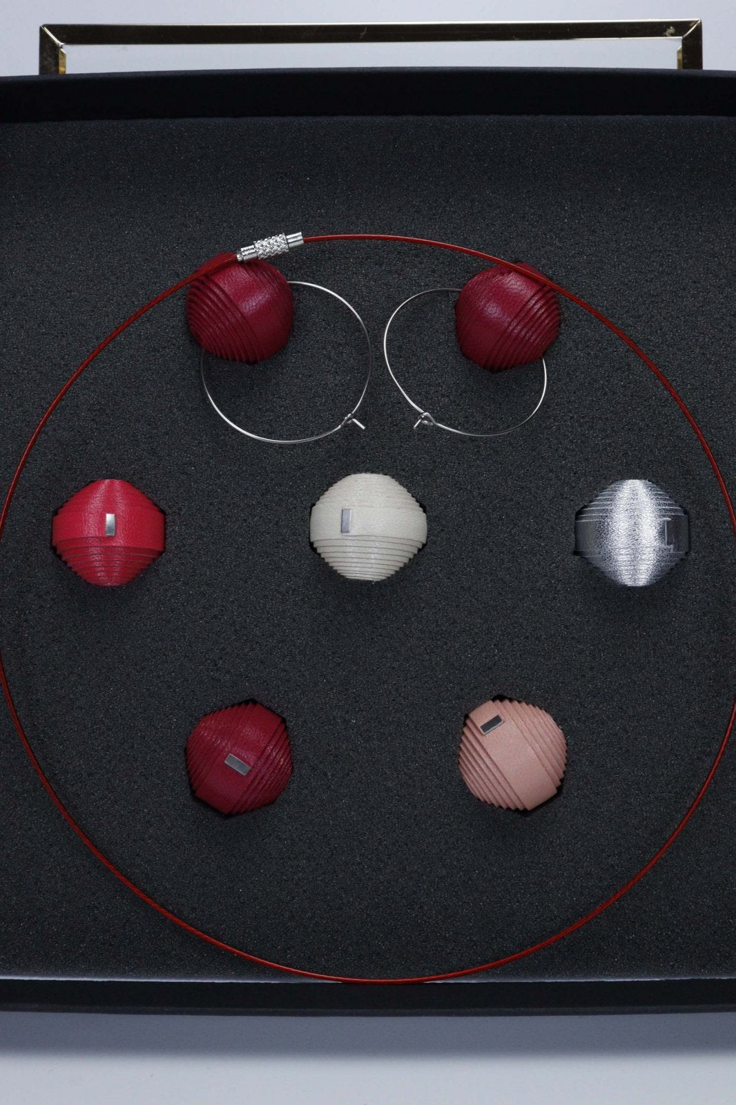 Leatherbonbon Necklace and Earrings Set
