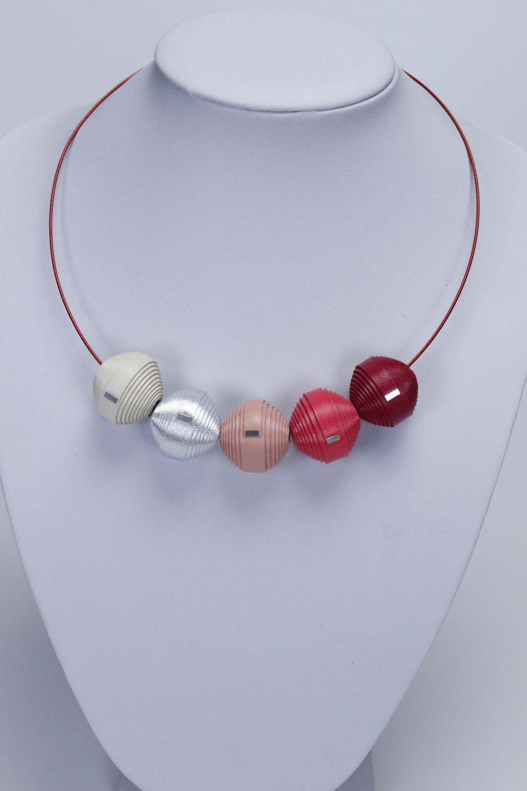 Leatherbonbon Necklace and Earrings Set