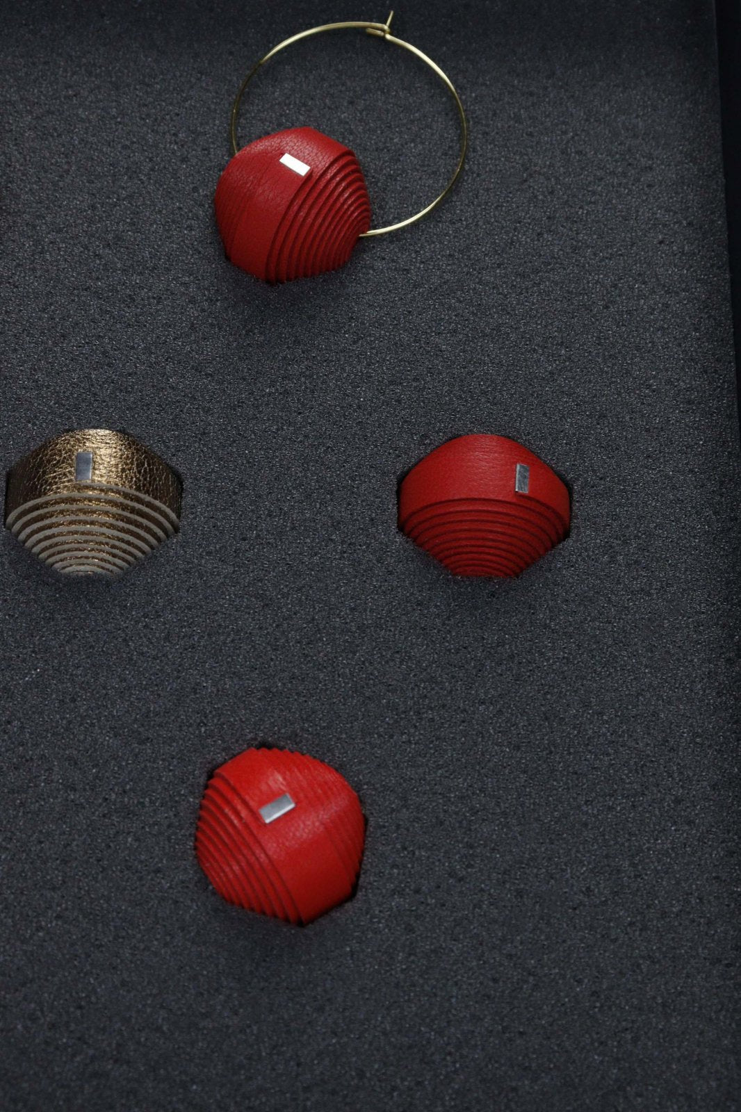 Leatherbonbon Necklace and Earrings Set