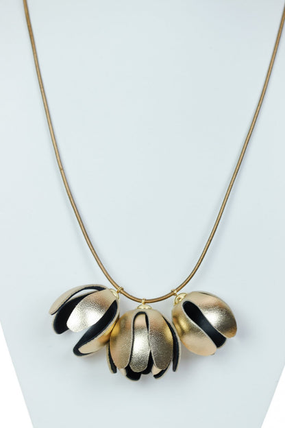 Set floral Colier si Cercei reglabil - Auriu + Negru